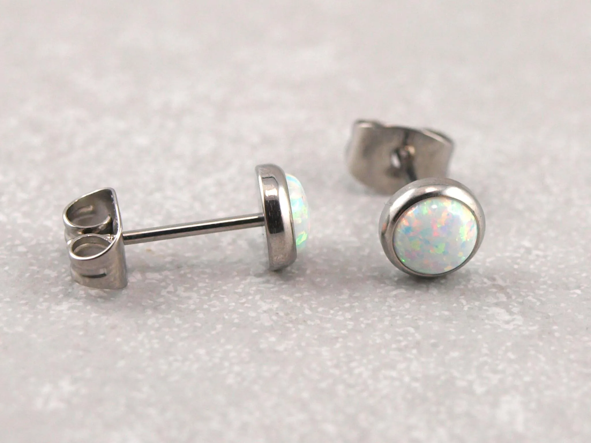 Chirurgenstahl Ohrringe mit Opal-Optik – Bild 6