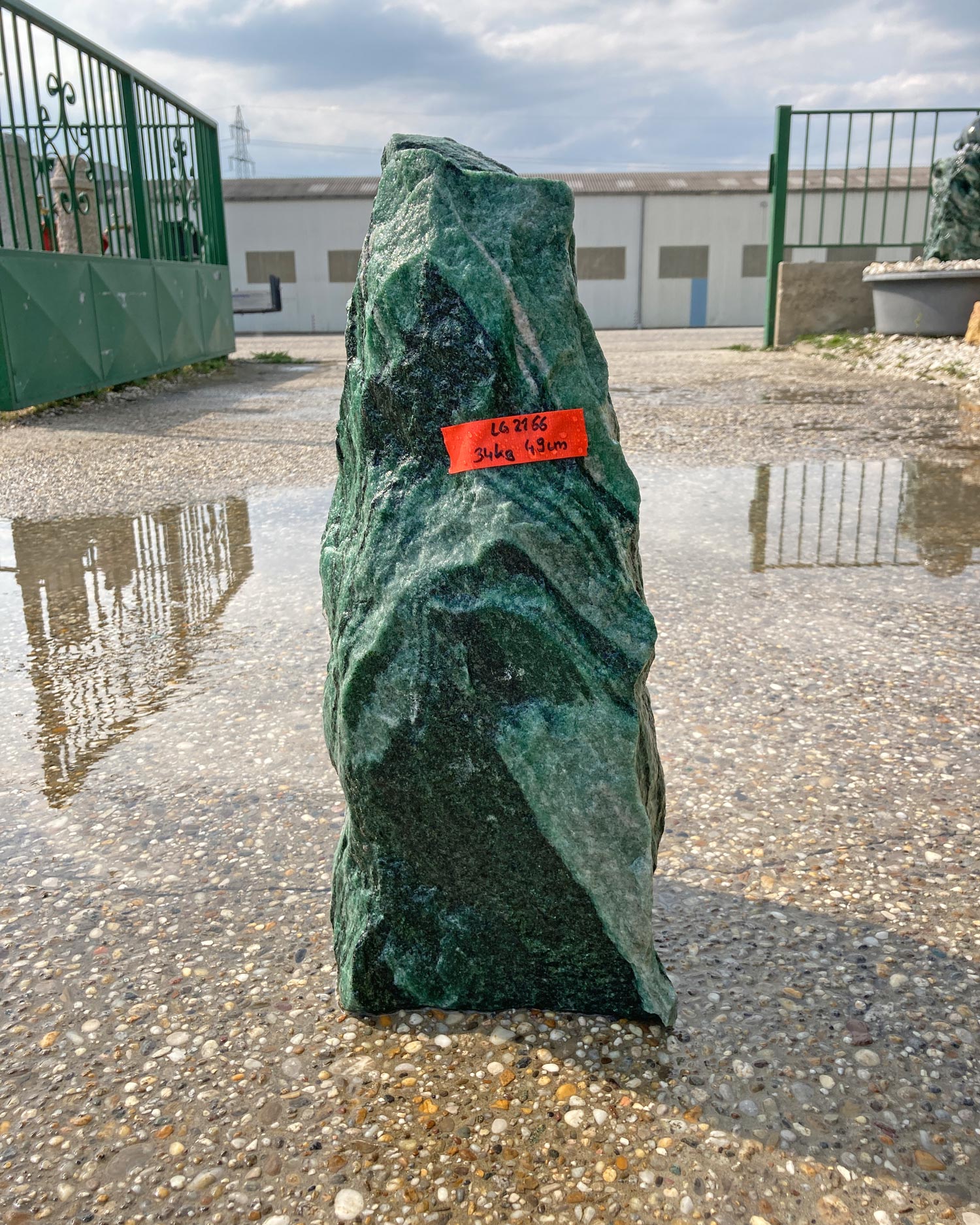 Lofotengrün Quellstein Nr.2166 – 49 cm
